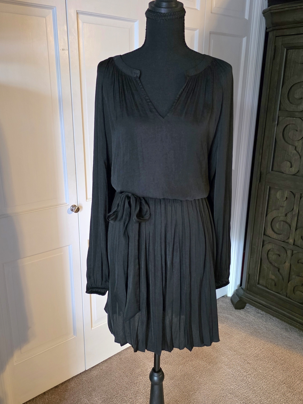 Simply Vera Vera Wang Black Pleated Dress XL – Long Sleeve, Adjustable Waist